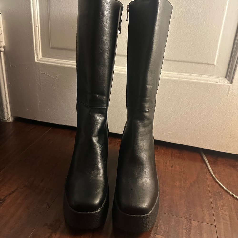New with box Lamoda Black Slick Nicks Calf High Boots 8 - Picture 6 of 9